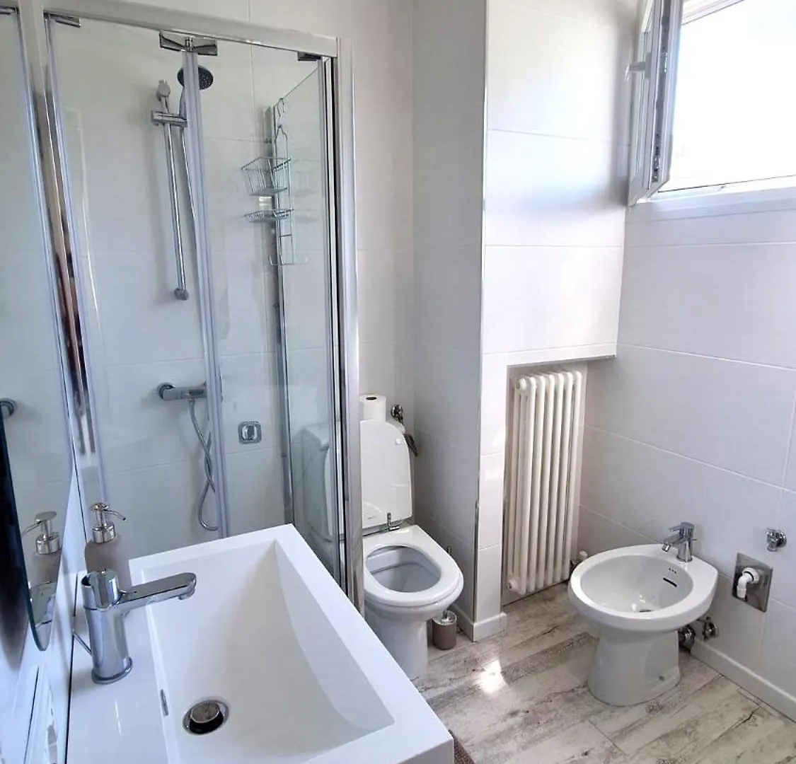 Flat In Treviso Near Train Station Lejlighed 0*,