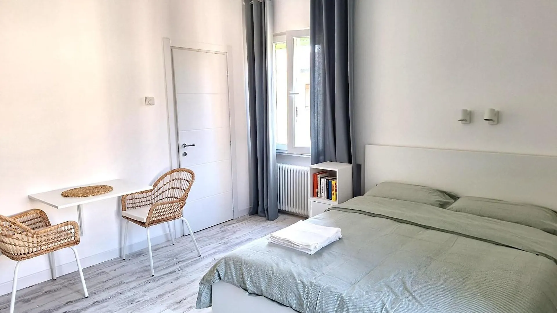 Flat In Treviso Near Train Station Lejlighed